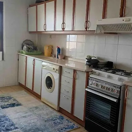 Petek Apartment